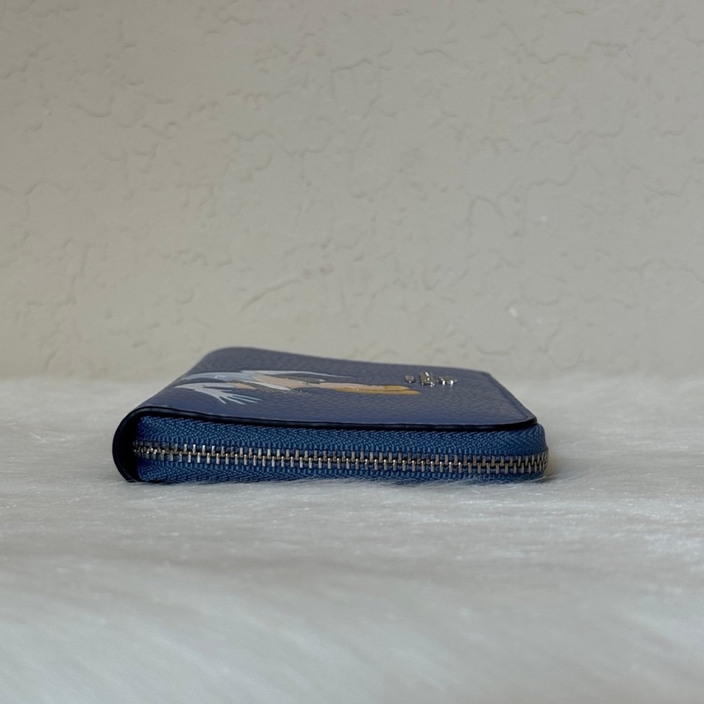 Disney X Coach Medium Id Zip Wallet With Cinderella - Picture 5 of 11